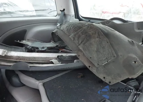 2006 Mini Cooper z USA, uszkodzony, nr VIN WMWRC33516TJ75224